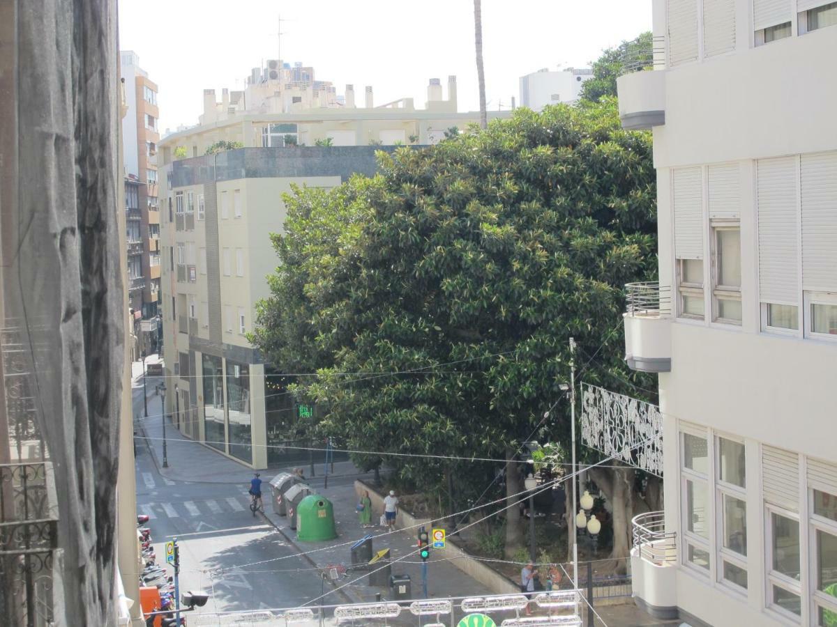 Apartamentos Romero Alicante Buitenkant foto