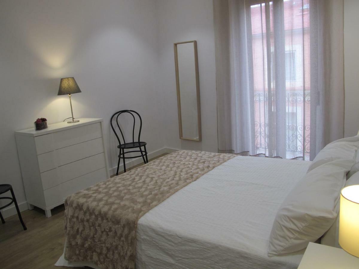 Apartamentos Romero Alicante Buitenkant foto